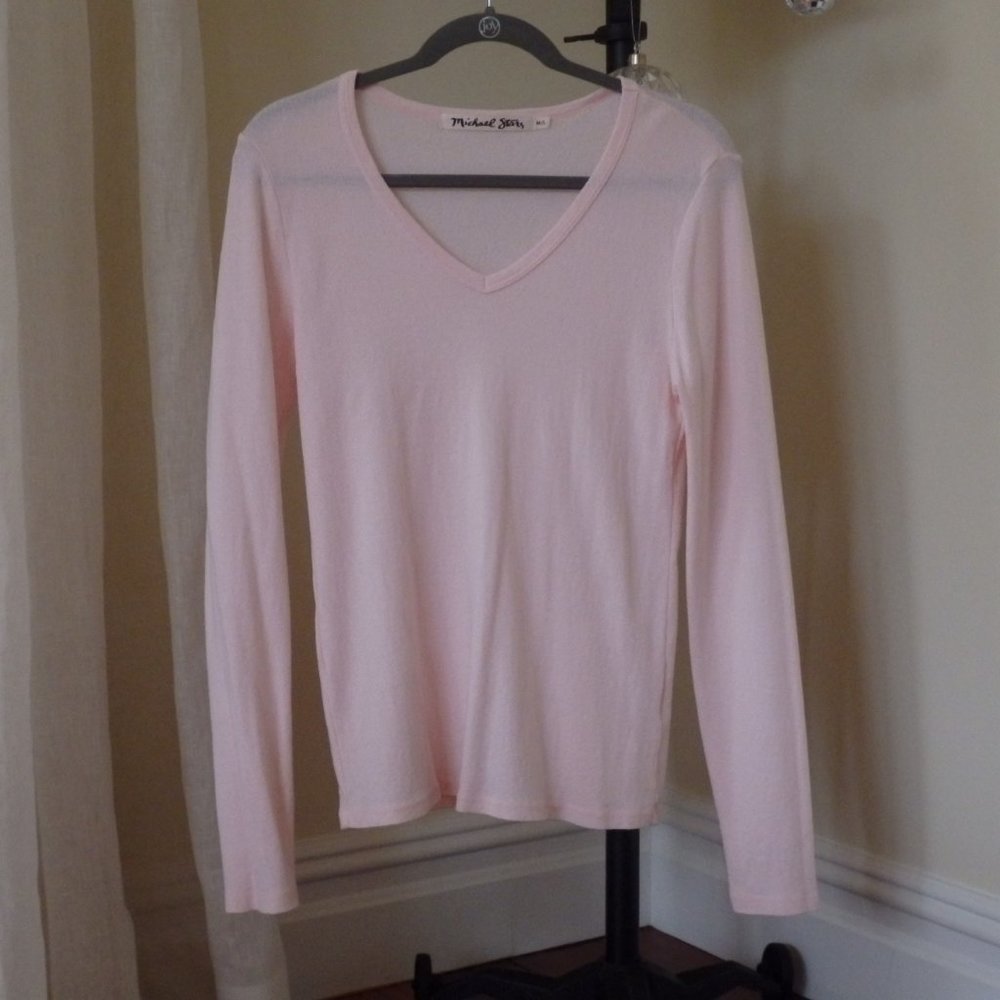 Michael Stars pink long sleeve v neck top - size M / L